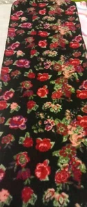 Vintage Sock Shop Fleece Roses Scarf - Picture 1 of 5