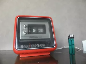 vitage radio clock alarm flip red vintage pop design ufo Space Age Modern - Picture 1 of 10
