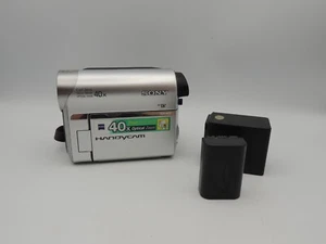 Sony Camescope Handycam - Mini DV Zoom 40x - Sony DCR-HC51 - Photo 1/9