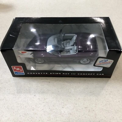 AMT Ertl Corvette Sting Ray III concept car púrpura Foto 1 de 4