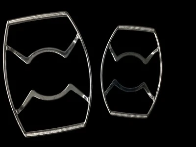 Set of 2 CorningWare Metal Trivets Serving Cradles - Image 1 of 4