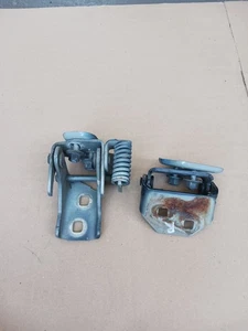95-02 Camaro Firebird RH Right Passenger Side Door Hinges Upper Lower *READ* - Foto 1 di 19