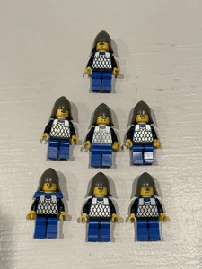 7 X LEGO Castle Black Knights Scale Mail Minifigure cas142 Gray Neck Protector - Picture 1 of 3