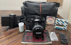 Vivitar V4000 35mm SLR Film Camera w/ 35-70mm Macro Zoom Lens, Film, Carry Case - Picture 1 of 15