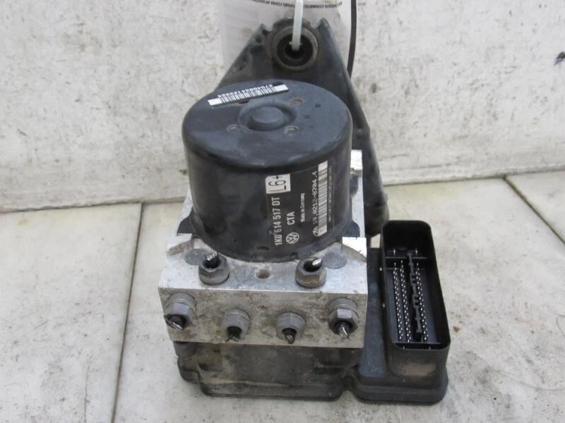 2013 2014 2015 Volkswagen Passat Golf & Golf GTI ABS bomba de freio antibloqueio usada - Imagem 1 de 1