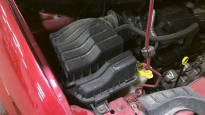 Air Cleaner 6 Cylinder Fits 01-07 CARAVAN 295076 - Image 1 of 4