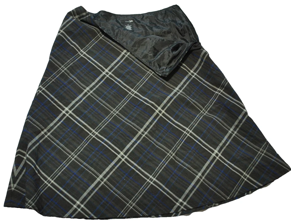 Falda de rayón de poliéster a cuadros gris talla 14 East 5th usada en excelente estado para mujer Foto 1 de 1