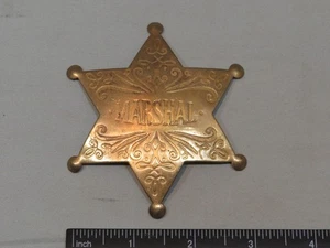 Insignia de mariscal de latón vintage - Imagen 1 de 2