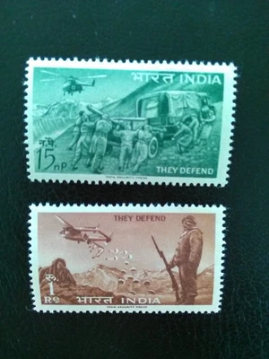 INDIA MINT HINGED  STAMPS 1963 DEFENCE CAMPAIGN  15np & 1r  SG468-9. - Image 1 of 2