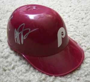 BOYZ II MEN SIGNED PHILADELPHIA PHILLIES MINI HELMET w/ PROOF! MOTOWNPHILLY - Picture 1 of 4