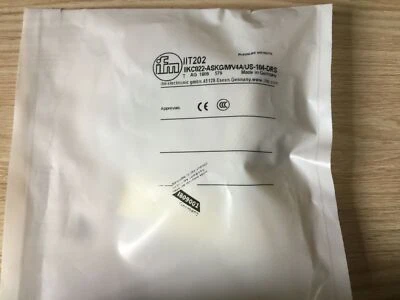 IIT202  1PC NEW efector  proximity switch - Image 1 of 2