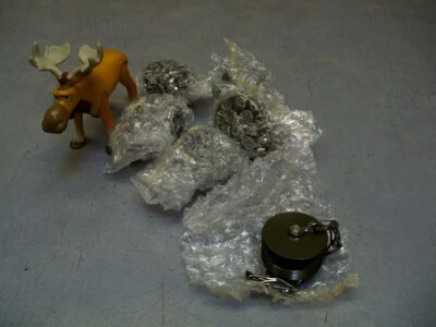 Amphenol MS25042-24D Accessories Plug Cap MIL Spec SZ 24 for 5015 Lot of 6 - Image 1 of 4