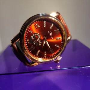 Elegant Red Quartz Watch with Crystals and a Leather Strap, Roman Numerals. - Picture 1 of 16