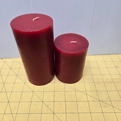 Lote de 2 NUEVAS velas de pilar rojo sin perfume caja y barril 4" y 6" Foto 1 de 3