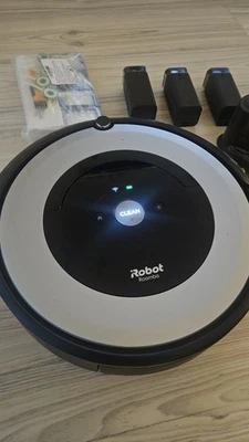 iRobot Roomba E5 Grau Roboter-Staubsauger  inkl. Zubehör und Ersatzteile - Bild 1 von 4