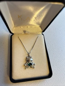 Sterling Silver Frog Pendant Green Glass Stone 18 Inch Chain 925 Necklace - Picture 1 of 12
