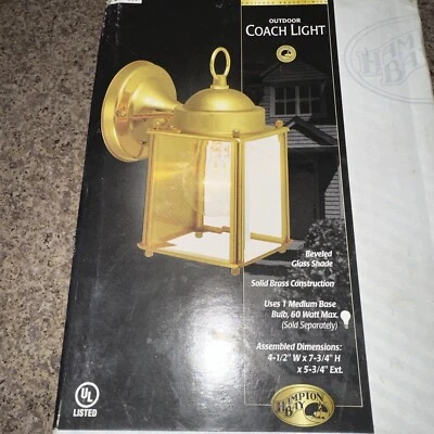 Nuevo autobús exterior Hampton Bay Transitional Collection latón pulido claro 249897 Foto 1 de 4