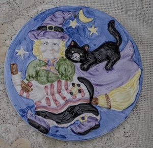 Nantucket Bruja Gato Negro Luna Cerámica Halloween Placa Colgante Decoración 7 pulgadas Bruja - Imagen 1 de 8