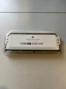 CORSAIR Dominator RGB 16GB 2x8GB DDR4 3200MHz C16 CMT16GX4M2C3200C16W Memory RAM - Picture 1 of 2