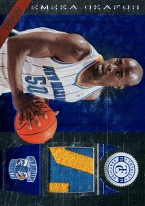 2013-14 Totally Certified Materials Blue Prime Hornets Card #163 Emeka Okafor/25