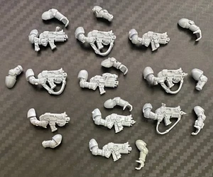 warhammer 40k - x10 assorted space marine bolt guns with arms, used. - Bild 1 von 1