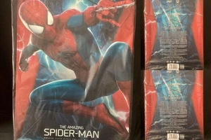 Hot Toys Movie Masterpiece The Amazing Spider-Man 2 1/6 Spider-Man MMS658 gebraucht - Bild 1 von 3