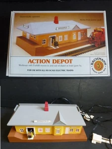 Vtg HO Scale Bachmann #1432 Action Depot w/moving forklift works - Picture 1 of 13