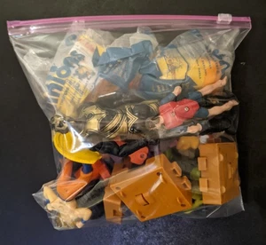 Toys Lot Action Figures Collectibles Minions Space Jam Wrestling Charlie Brown - Picture 1 of 4
