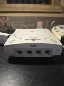 SEGA Dreamcast HKT-3020 Console with 2 Controllers, Light Gun, Memory Card