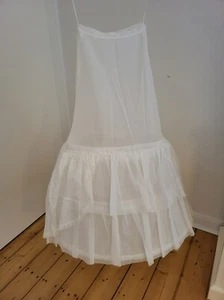 Reifrock/Unterrock für Brautkleid * Tüll /Taft/ Spitze*weiß*mit 3 Ringen - Bild 1 von 2
