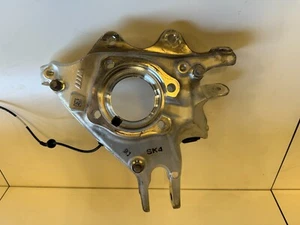 BMW M3 Competition Rear Right Hub Bearing Suspension 8095658 04 - Picture 1 of 3