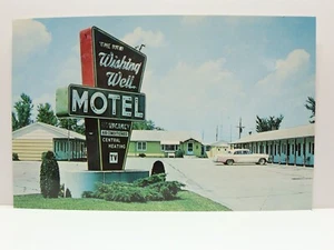 Postcard LaCrosse WI The New Wishing Well Motel - Picture 1 of 2