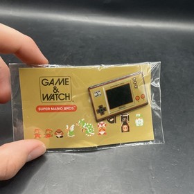 Nintendo Game & Watch Pin Badge - Super Mario Bros. Design - Promo Exclusive JP