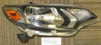 OEM 2015-2017 Honda Fit Right Passenger Side Headlight Assembly - Imagem 1 de 4