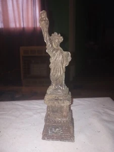 Freiheitsstatue kupferfarbene Metallfigur 8 cm groß - SIEHE DETAILS  - Bild 1 von 6