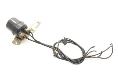 Bote de vacío 82-83 280ZX con soporte 27087P7400  Foto 1 de 4