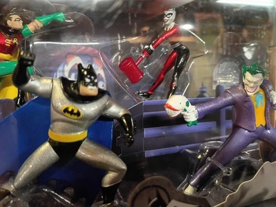 Jada Batman La Serie Animada Diorama Escena Diecast Robin Harley Quinn Joker Foto 1 de 4