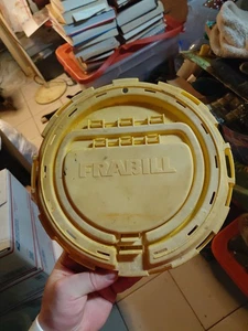 Coperchio secchio esca Frabill Deluxe - solo coperchio - Foto 1 di 9