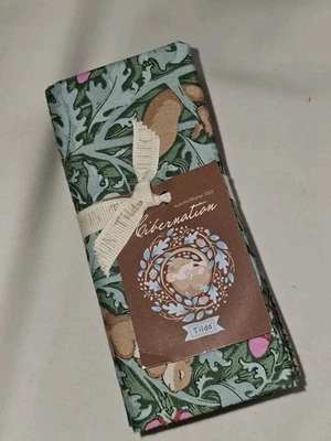 Paquete de 5 cuartos gruesos Tilda Hibernation verde estampados de algodón Foto 1 de 2