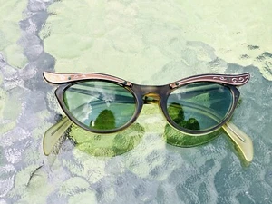 Vtg Marine 5.5 MCM CAT EYE Rose Gold Flower Glasses- Hollywood Retro Rockabilly - Picture 1 of 12