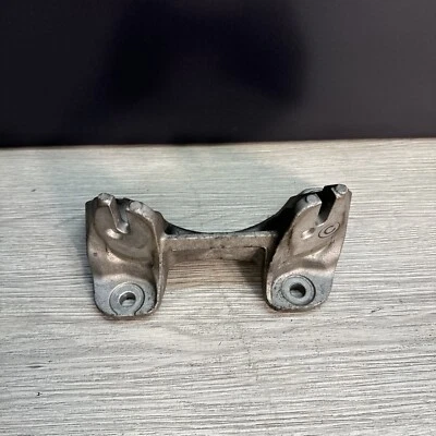 Original 15-20 BMW F87 F80 F82 F83 M3 M4 Transmission Mount 2284409 Foto 1 de 4