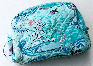 Vera Bradley Medium Cosmetic Case in Paisley Wave.  NWT - Picture 1 of 3