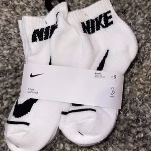 Nike Boys Kid's Cushioned Logo Ankle Socks 6 Pairs Size 10c-3y - Picture 1 of 3