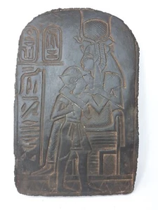 EINZIGARTIGE ALTE ÄGYPTISCHE STELA Stein sitzende Göttin Isis Krankenpflege Heil Horus - Bild 1 von 5