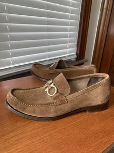 GOOD COND | FERRAGAMO 8.5E GANCINI LIGHT BROWN SUEDE LOAFERS SHOES 8.5 E - Picture 1 of 22