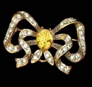 Vintage CRAFT Signed Honey Glass & Rhinestone Bow Brooch Pin - Picture 1 of 3