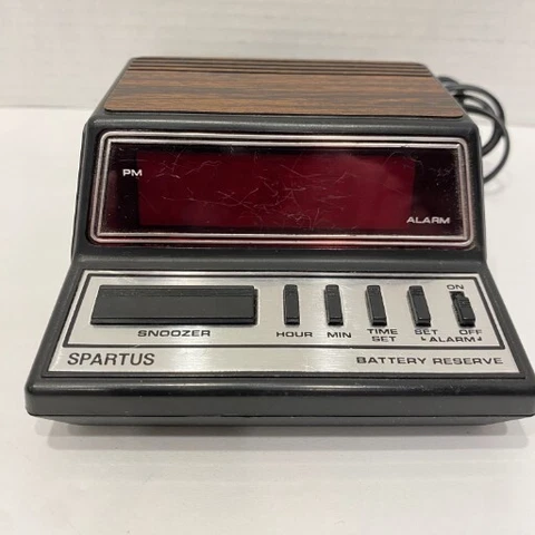 Vintage Spartus Neptune LED MCM Alarm Clock Model 1104 Classic Woodgrain Tested Cover