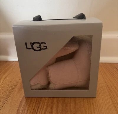 Botines de bebé UGG Caden de piel rosa talla 2-3 bebé bebé niño pequeño 6-12 meses NUEVO con caja Foto 1 de 4