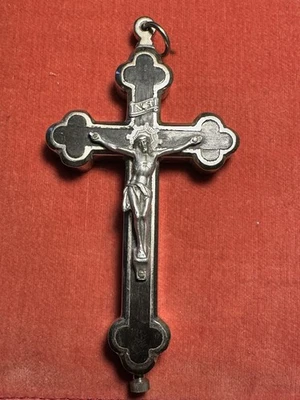 Antiguo crucifijo relicario alemán - compartimento de reliquia sellado + etiquetas de santo raro Foto 1 de 4