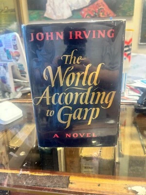 Signed First Edition of "The World According to Garp" by John Irving Foto 1 de 4